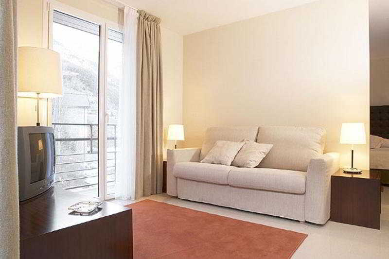 Hotel Mu La Cortinada Camera foto