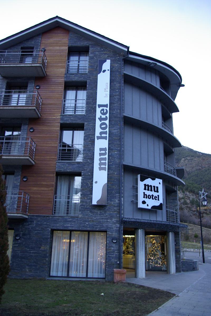 Hotel Mu La Cortinada Esterno foto