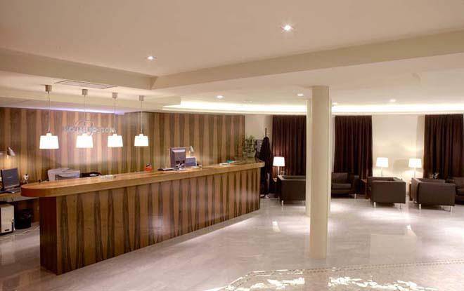 Hotel Mu La Cortinada Interno foto
